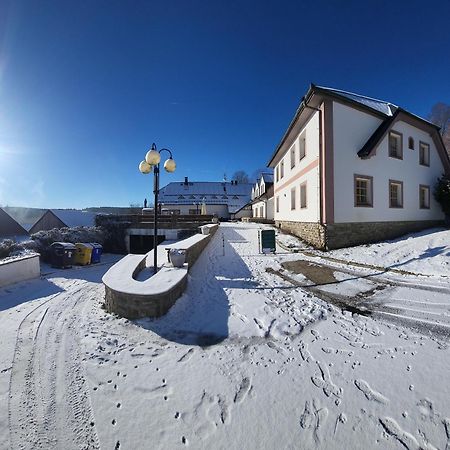 Hotel Zlaty Potok Nicov  Bagian luar foto