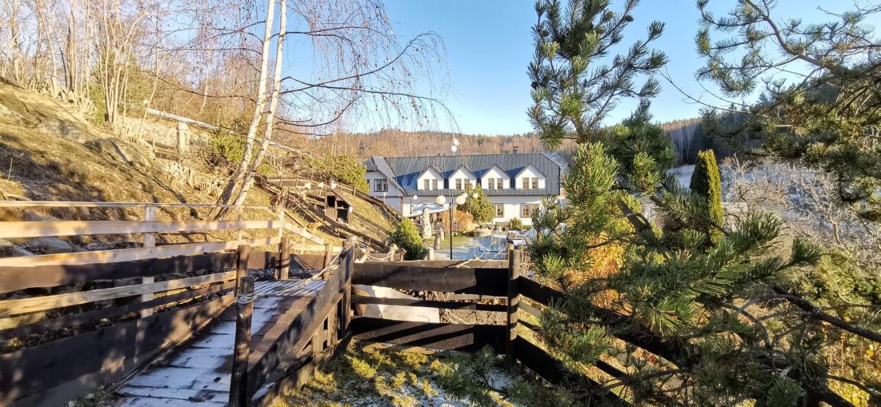 Hotel Zlaty Potok Nicov  Bagian luar foto