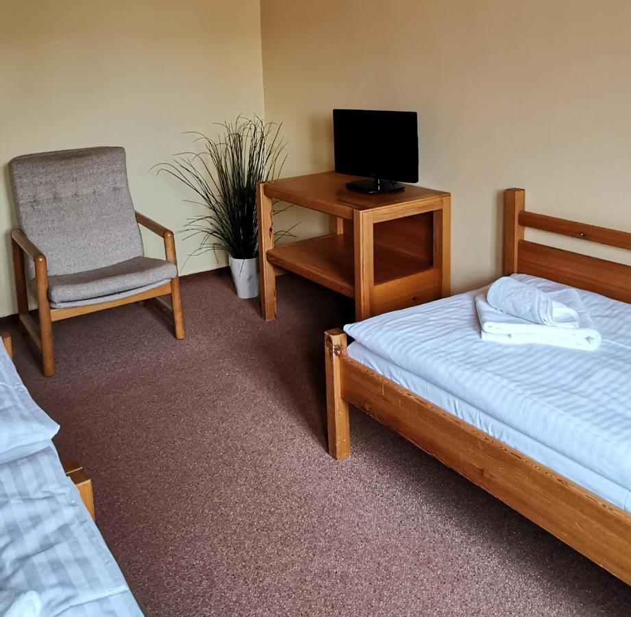 Hotel Zlaty Potok Nicov  Bagian luar foto