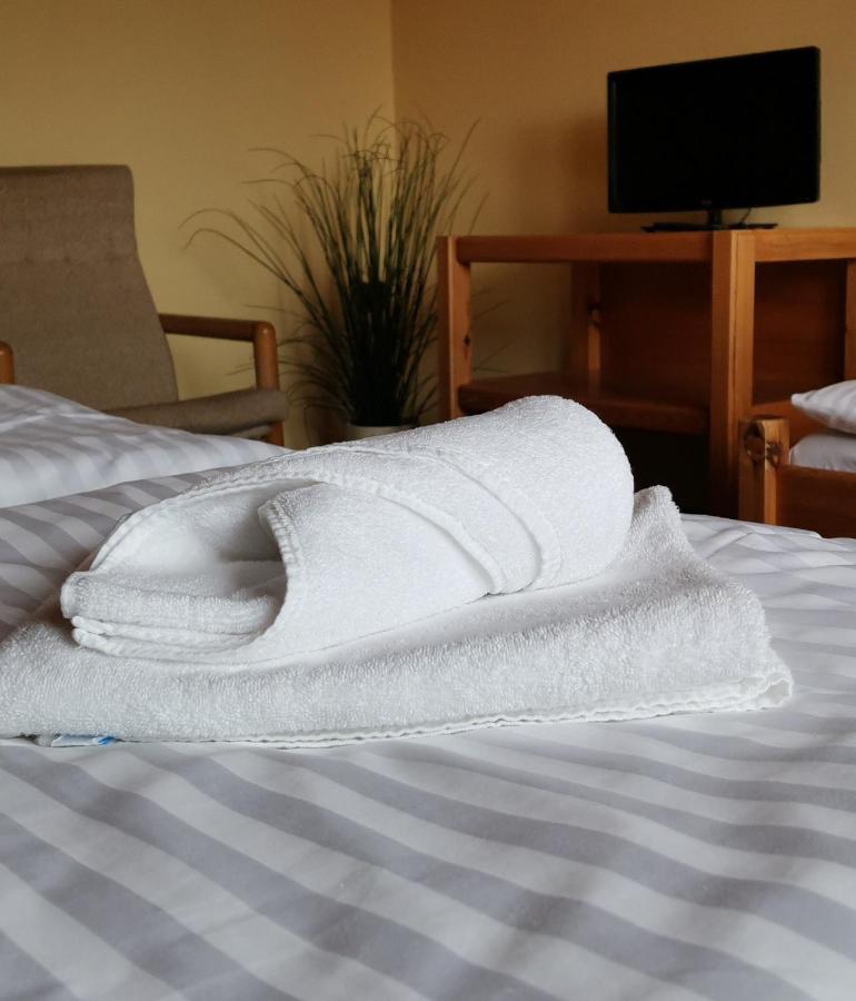 Hotel Zlaty Potok Nicov  Bagian luar foto